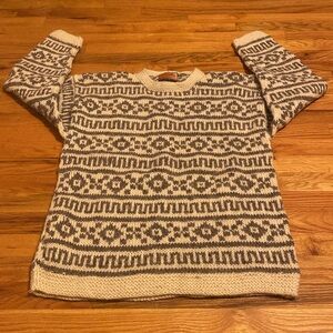Gorgeous Handcrafted 100% Wool Sweater by Namaste Made in Nepal Size M EUC